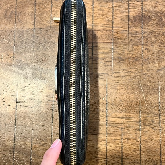 TORY BURCH ZIP AROUND CONTINENTAL WALLET - Picture 6 of 11